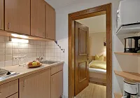 hausalpenlandhainzenbergeggeweg650familieschoesserferienwohnung1k_.jpg